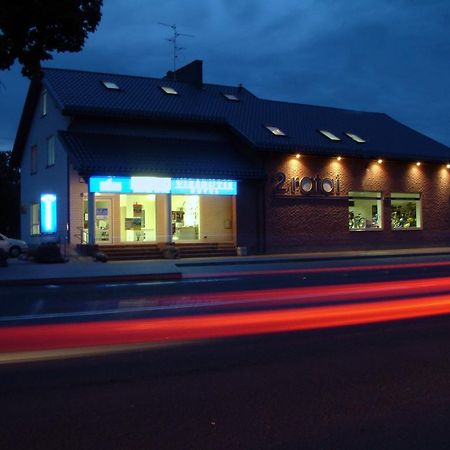 Marijampolė Eivaホステル エクステリア 写真