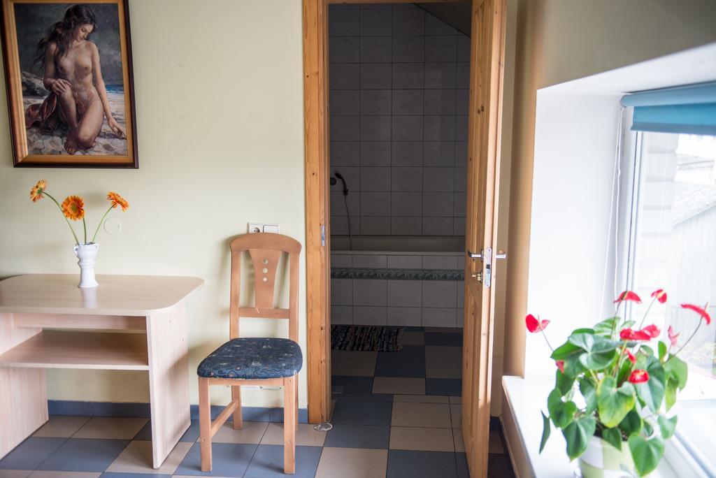 Marijampolė Eivaホステル エクステリア 写真